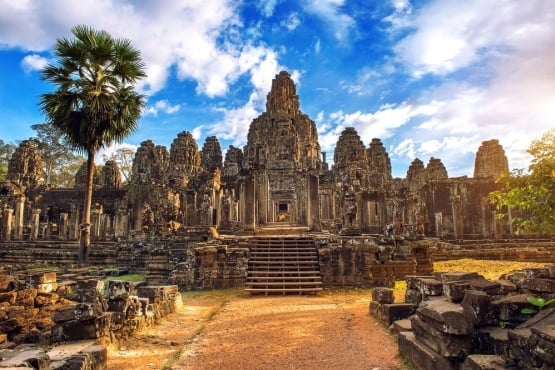 วันหยุดพักผ่อนที่ชายหาดในกัมพูชา: หมู่เกาะสวรรค์และชายหาดที่ซ่อนอยู่